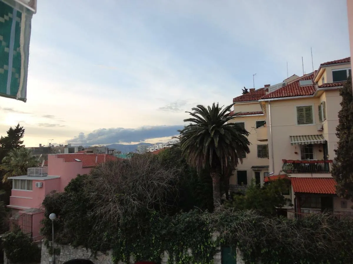 Apartment Kapo Split